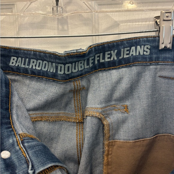 Duluth Trading Company- Mens Ballroom Double Flex Jeans 42x30 - Picture 2 of 4